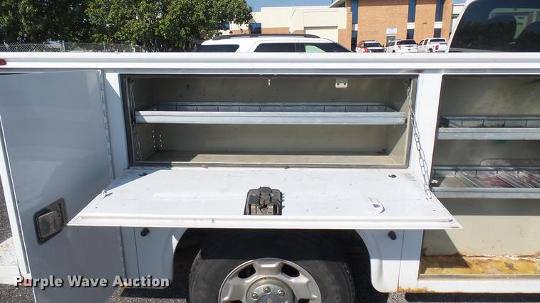 image for item DC1770 2011 Ford F250 Super Duty utility bed pickup truck