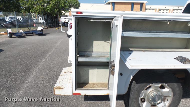 image for item DC1770 2011 Ford F250 Super Duty utility bed pickup truck