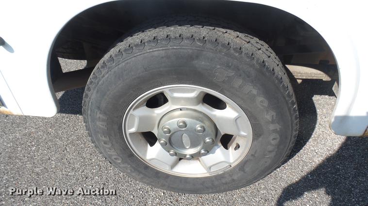 image for item DC1770 2011 Ford F250 Super Duty utility bed pickup truck