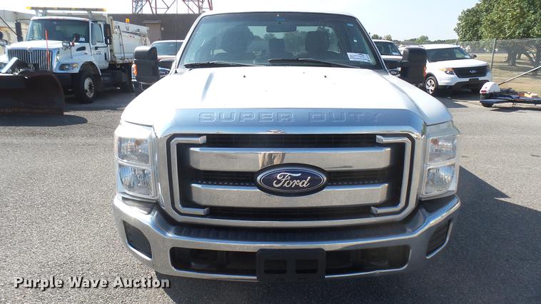 image for item DC1772 2011 Ford F250 Super Duty utility bed pickup truck