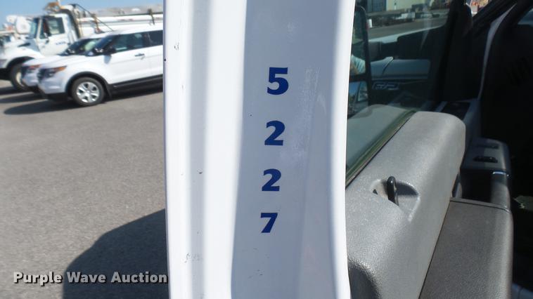 image for item DC1772 2011 Ford F250 Super Duty utility bed pickup truck