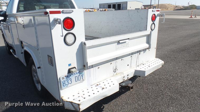 image for item DC1772 2011 Ford F250 Super Duty utility bed pickup truck