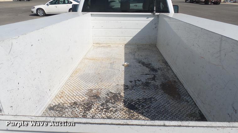 image for item DC1772 2011 Ford F250 Super Duty utility bed pickup truck