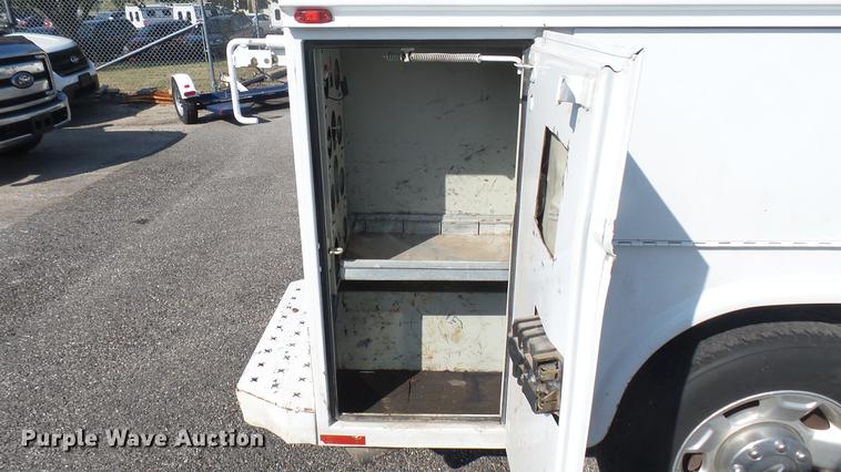 image for item DC1772 2011 Ford F250 Super Duty utility bed pickup truck