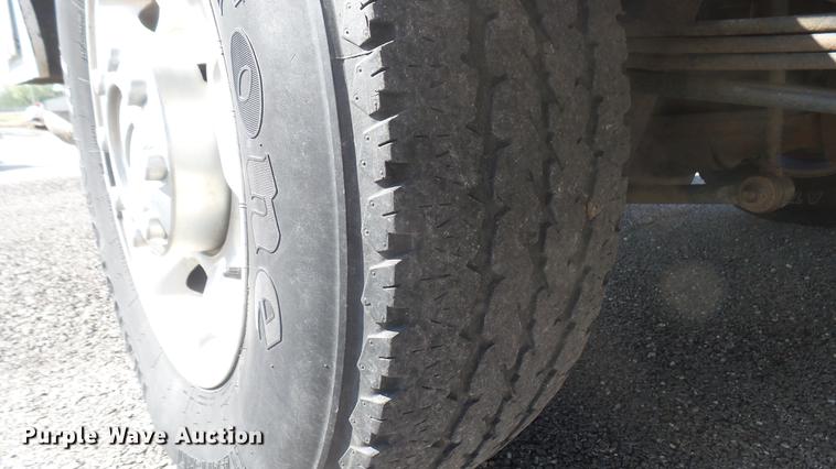 image for item DC1772 2011 Ford F250 Super Duty utility bed pickup truck