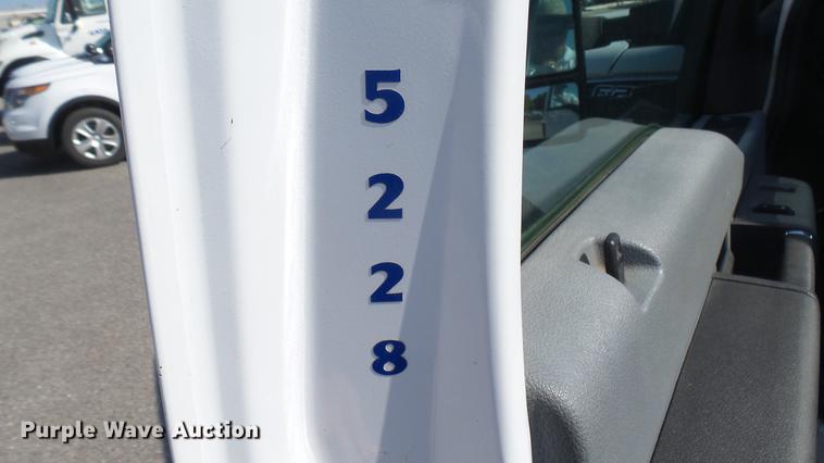 image for item DC1773 2011 Ford F250 Super Duty utility bed pickup truck