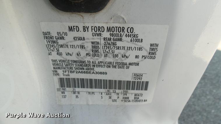 image for item DC1773 2011 Ford F250 Super Duty utility bed pickup truck