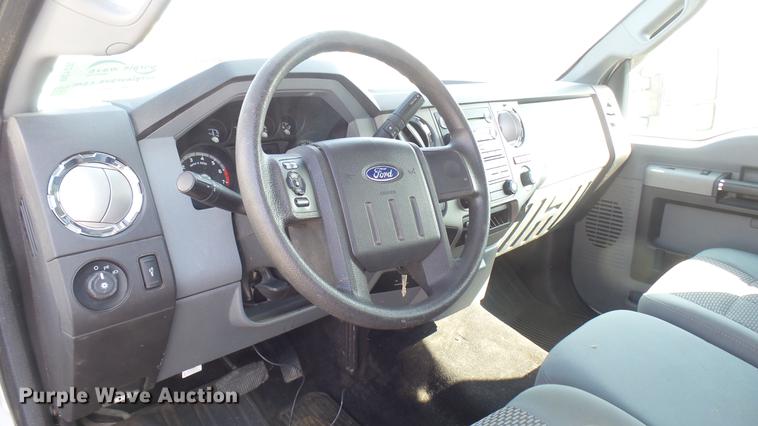 image for item DC1773 2011 Ford F250 Super Duty utility bed pickup truck