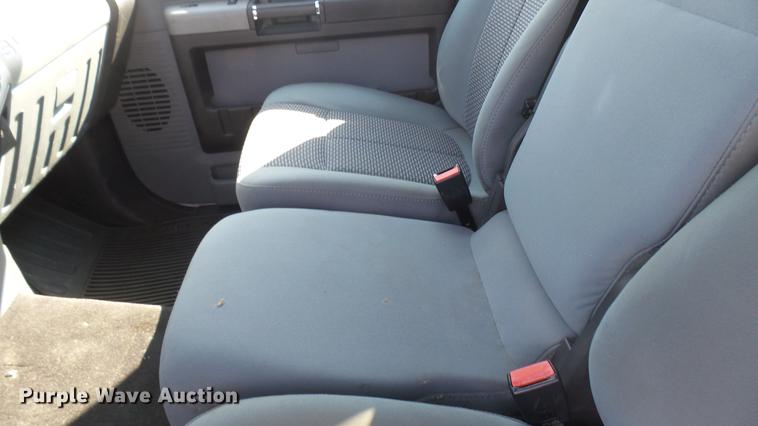 image for item DC1773 2011 Ford F250 Super Duty utility bed pickup truck