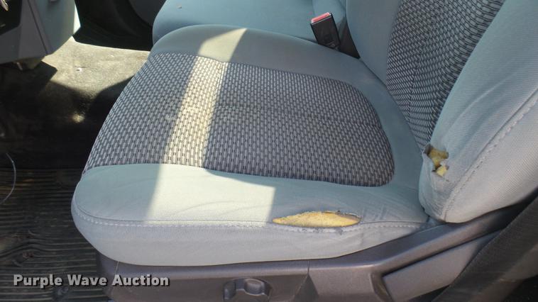 image for item DC1773 2011 Ford F250 Super Duty utility bed pickup truck