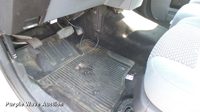 image for item DC1773 2011 Ford F250 Super Duty utility bed pickup truck
