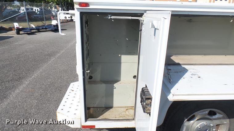 image for item DC1773 2011 Ford F250 Super Duty utility bed pickup truck