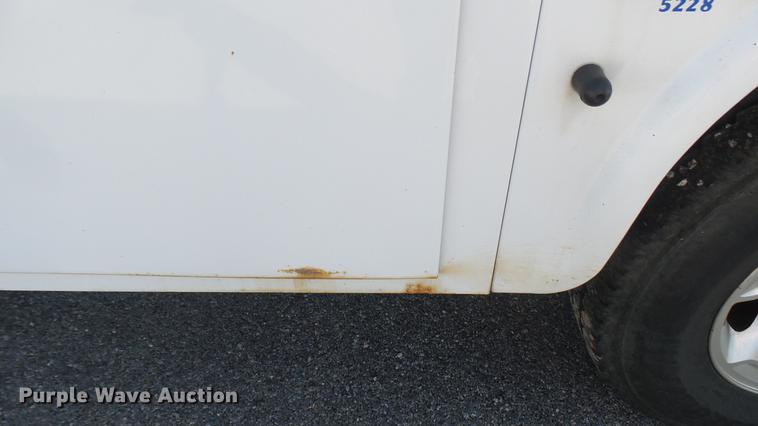 image for item DC1773 2011 Ford F250 Super Duty utility bed pickup truck