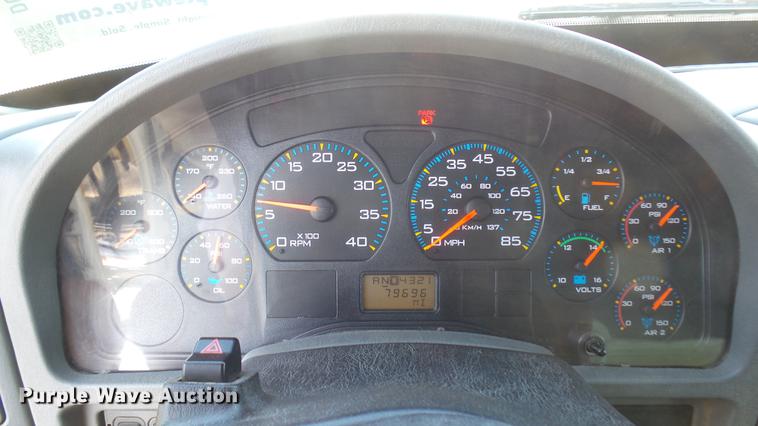 image for item DC1774 2007 International 7400 dump truck