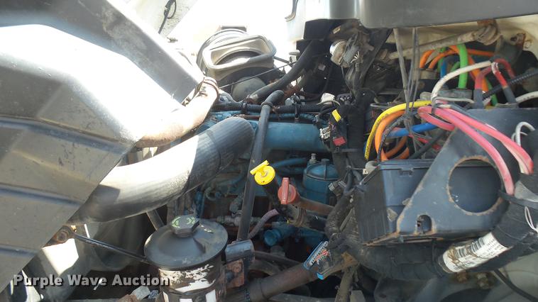 image for item DC1774 2007 International 7400 dump truck