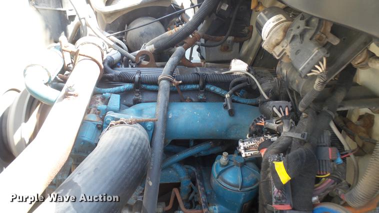 image for item DC1774 2007 International 7400 dump truck