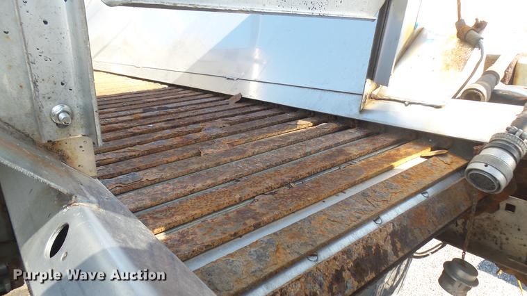 image for item DC1774 2007 International 7400 dump truck