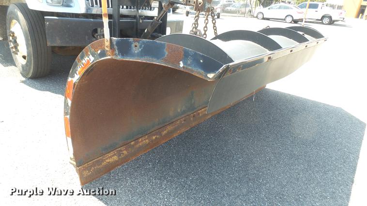 image for item DC1774 2007 International 7400 dump truck