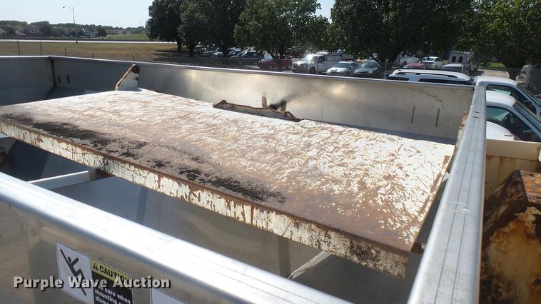 image for item DC1774 2007 International 7400 dump truck