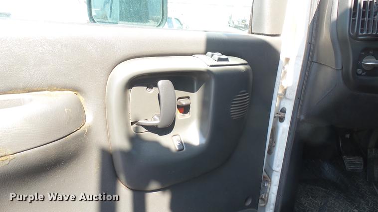 image for item DC1775 2006 GMC C8500 dump truck