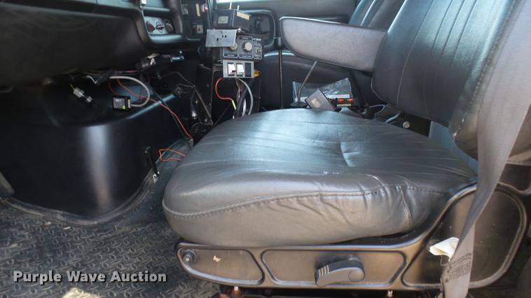 image for item DC1775 2006 GMC C8500 dump truck