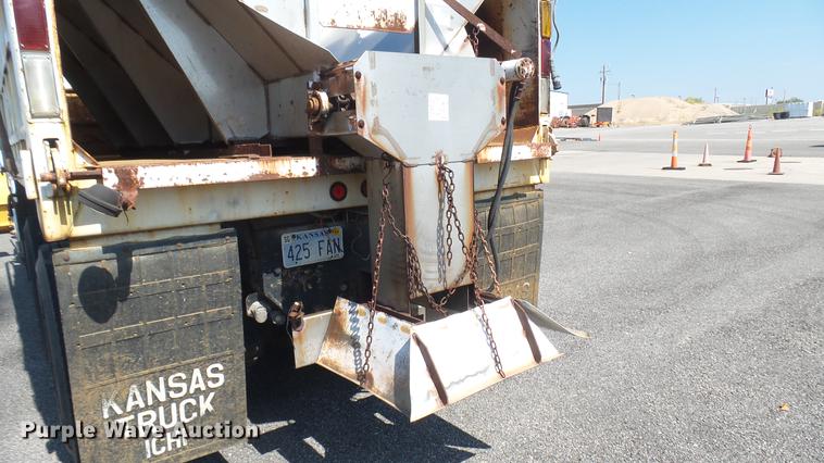 image for item DC1775 2006 GMC C8500 dump truck