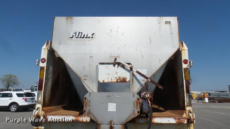 image for item DC1775 2006 GMC C8500 dump truck