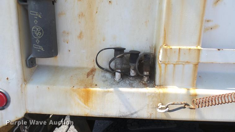 image for item DC1775 2006 GMC C8500 dump truck