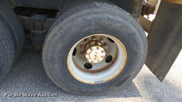 image for item DC1775 2006 GMC C8500 dump truck