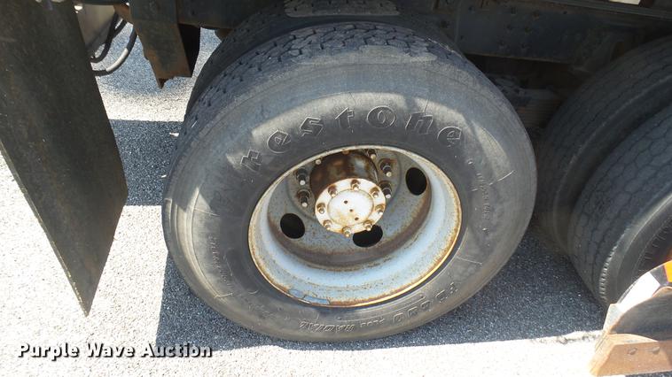 image for item DC1775 2006 GMC C8500 dump truck