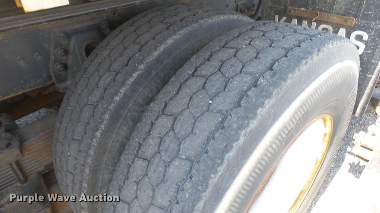 image for item DC1775 2006 GMC C8500 dump truck