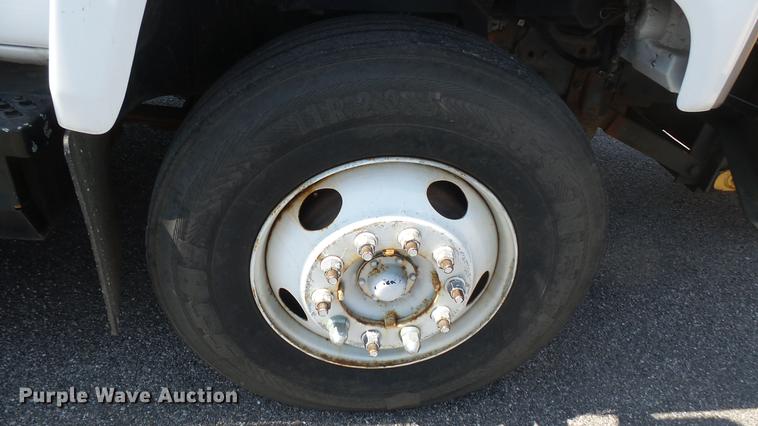 image for item DC1775 2006 GMC C8500 dump truck