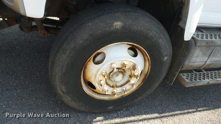 image for item DC1775 2006 GMC C8500 dump truck