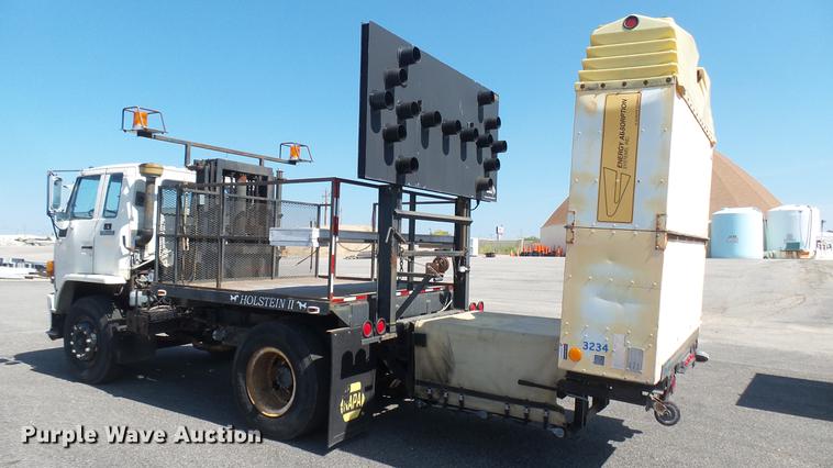 image for item DC1782 1989 GMC Forward W7 platform truck