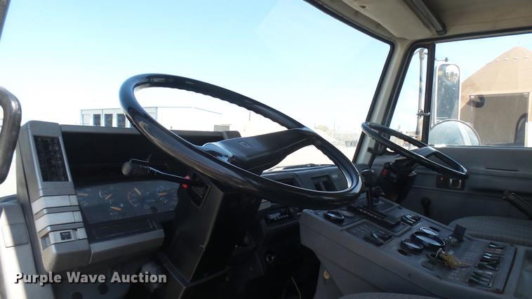 image for item DC1782 1989 GMC Forward W7 platform truck