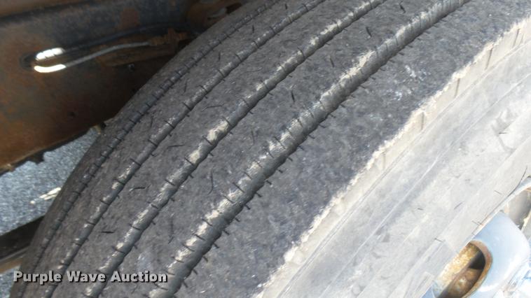 image for item DC1782 1989 GMC Forward W7 platform truck