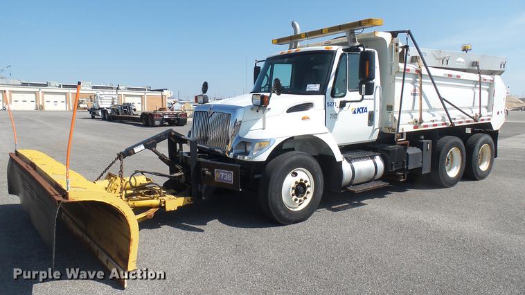 image for item DC1787 2007 International 7400 dump truck