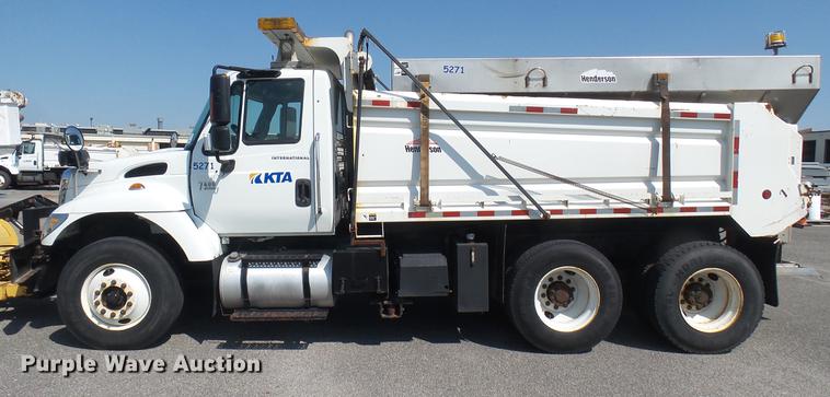 image for item DC1787 2007 International 7400 dump truck