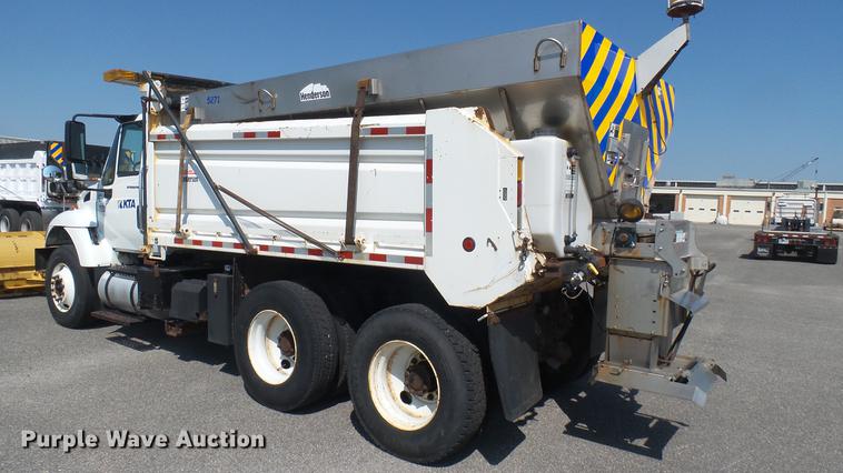 image for item DC1787 2007 International 7400 dump truck