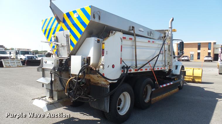 image for item DC1787 2007 International 7400 dump truck