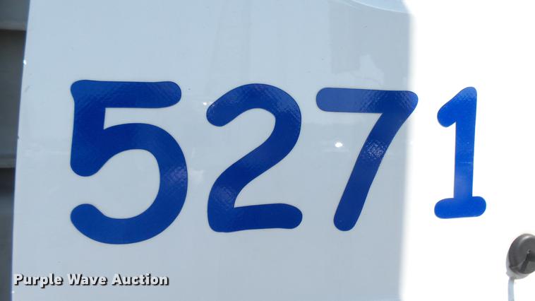 image for item DC1787 2007 International 7400 dump truck