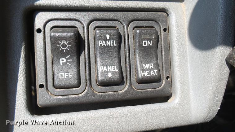 image for item DC1787 2007 International 7400 dump truck