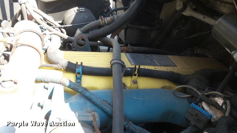 image for item DC1787 2007 International 7400 dump truck