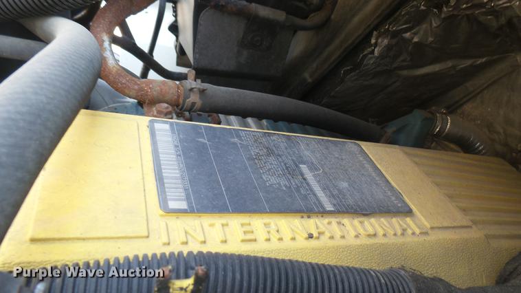 image for item DC1787 2007 International 7400 dump truck