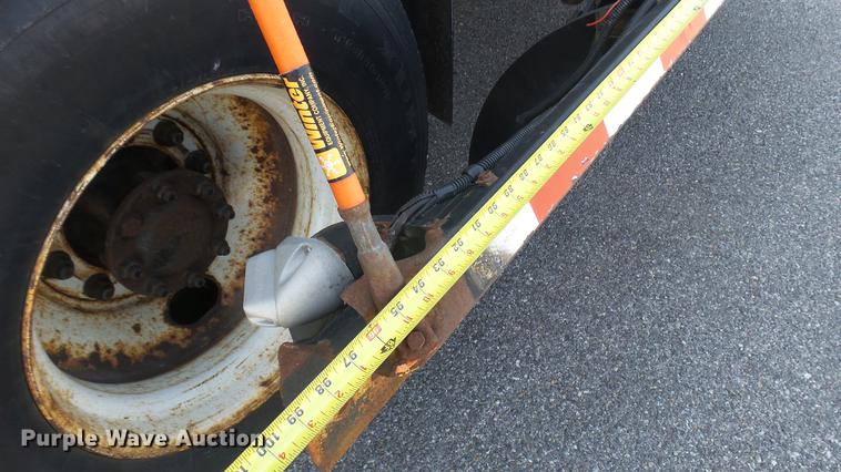 image for item DC1787 2007 International 7400 dump truck