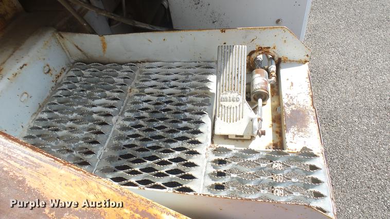 image for item DC1788 1993 GMC TopKick digger derrick truck