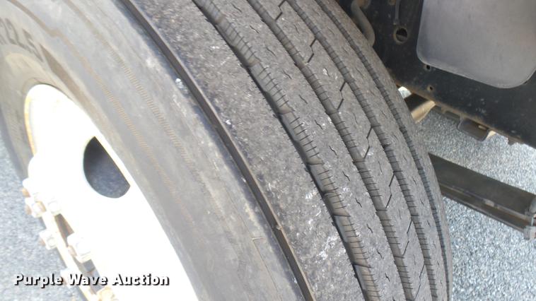 image for item DC1788 1993 GMC TopKick digger derrick truck