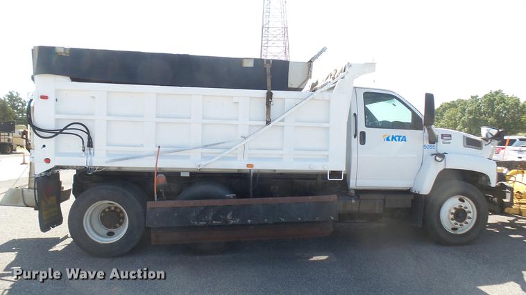 image for item DC1789 2006 GMC C8500 dump truck