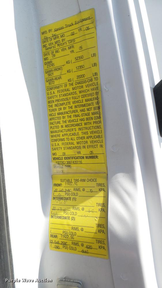 image for item DC1789 2006 GMC C8500 dump truck