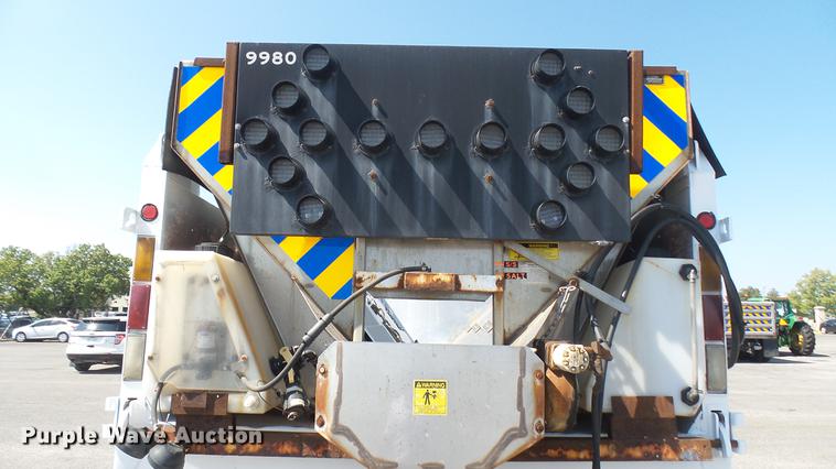 image for item DC1789 2006 GMC C8500 dump truck